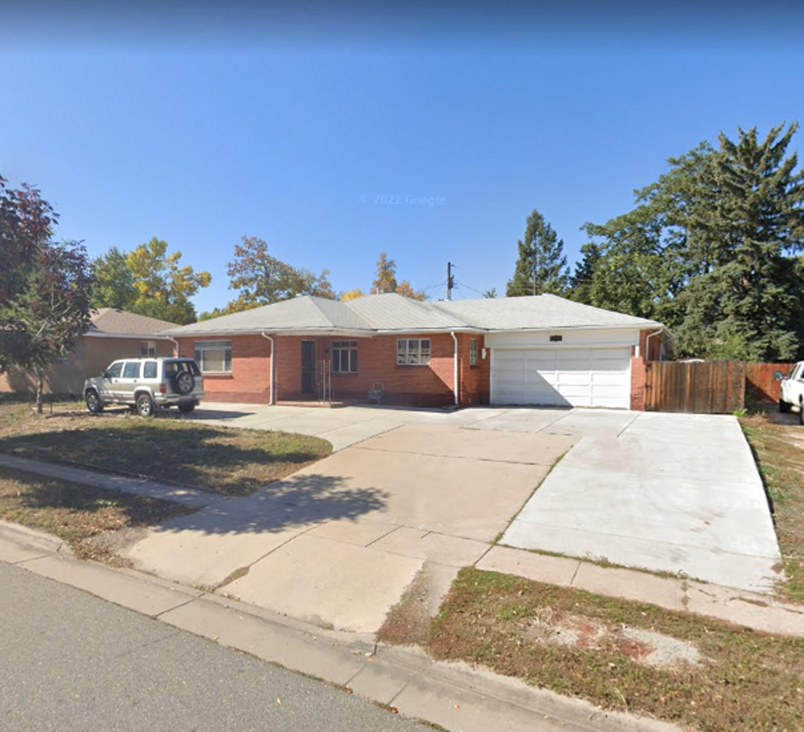 Parking, Garages And Car Spaces For Rent 20 x 10 Driveway 509907